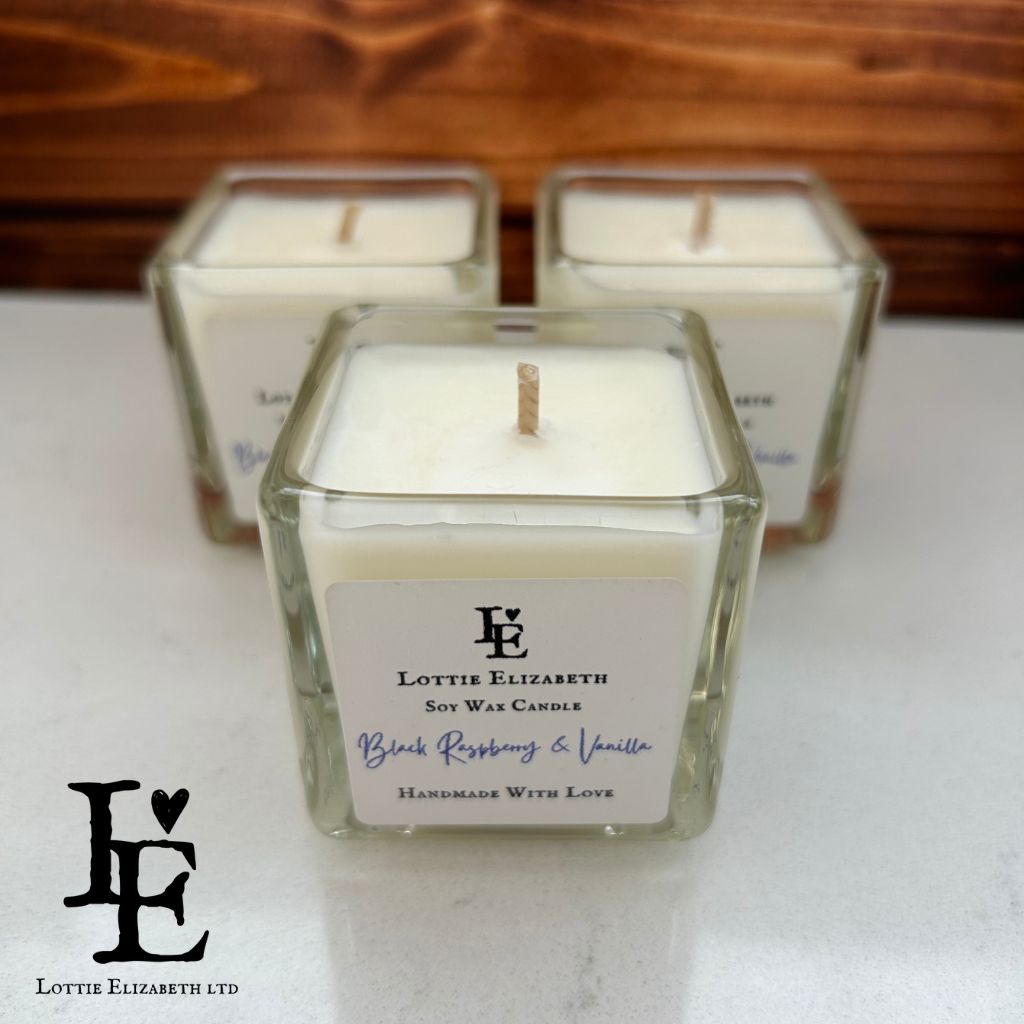 Delight in the Irresistible Fusion of Black Raspberry & Vanilla: Our fragrance collection offers a harmonious blend of juicy berries and creamy vanilla. Experience the captivating scent of black raspberry & vanilla and infuse your space with a touch of luxury. 